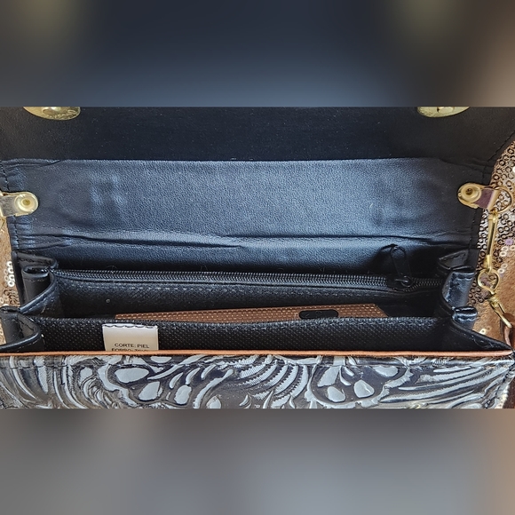 COPY - Mini Artesanal Crossbody bag - Picture 2 of 5